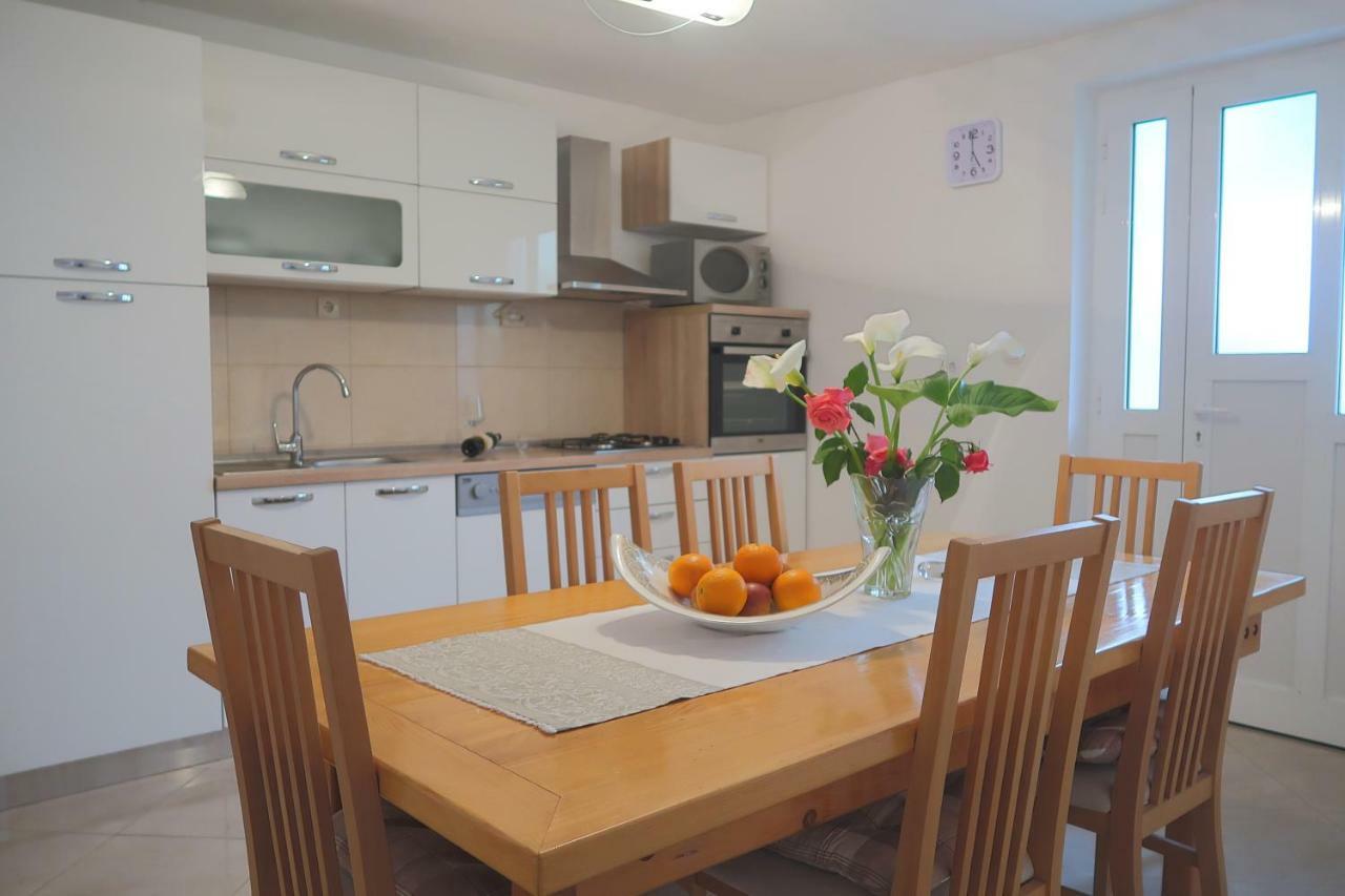 Studio Apartman Mia Stobreč Extérieur photo